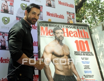 Fotocorp John Abraham Unveiling Of Men S Health Magazine March 2015 Issue