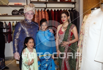 Fotocorp : Gautam Singhania, Niharika Singhania, Nawaz Modi Opening Of 